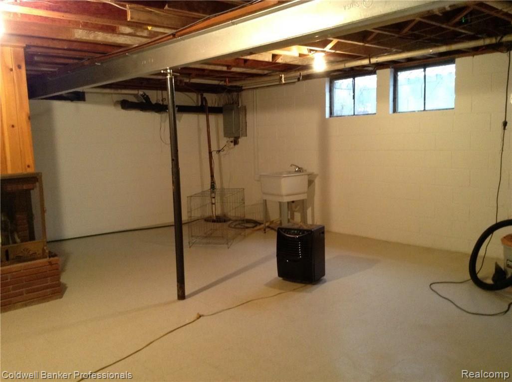 1047 Turrill Road Lapeer, MI 48446 - Photo 34 of 58 Basement