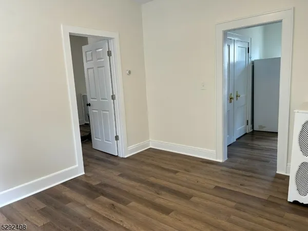 $2,450 | 136 Carlton Avenue, Unit 1, East Rutherford, NJ 07073