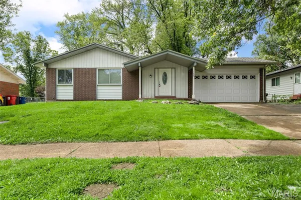 $199,900 | 1455 Burnside Court, Florissant, MO 63031