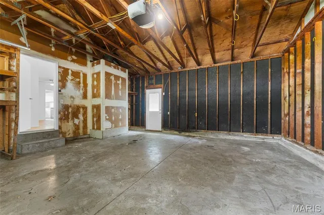 $199,900 | 1455 Burnside Court, Florissant, MO 63031