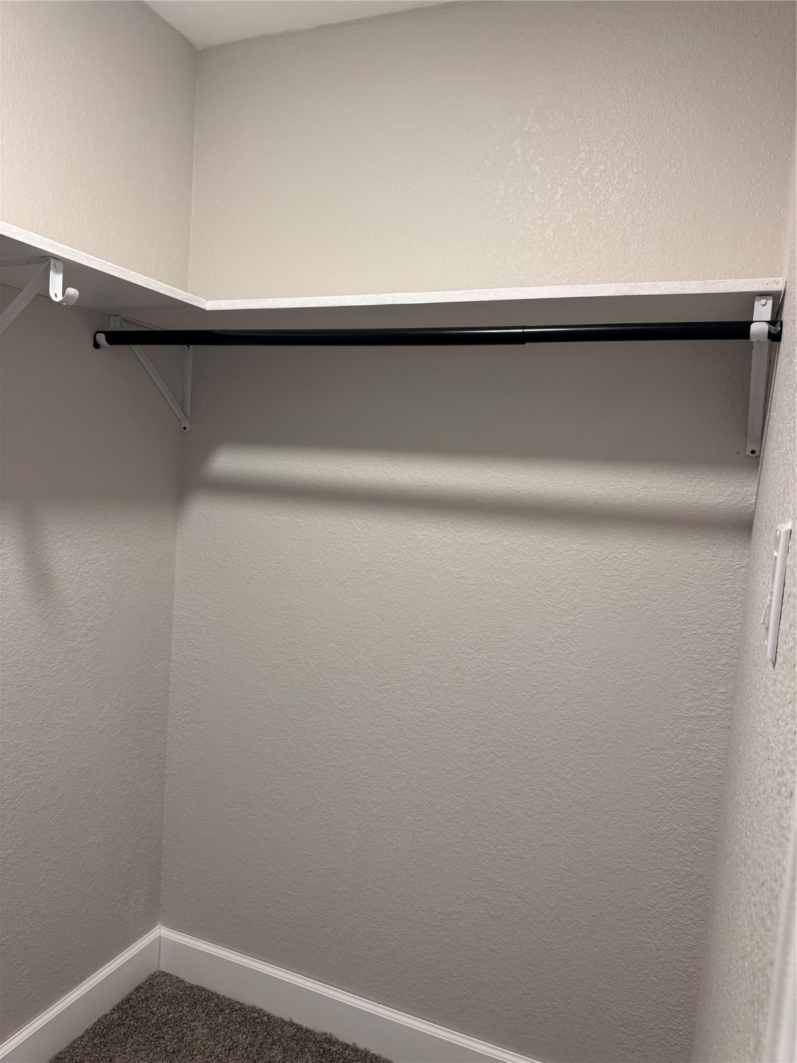 4301 Peck Avenue Santa Fe, TX 77517 - Photo 6 of 8 a view of a microwave