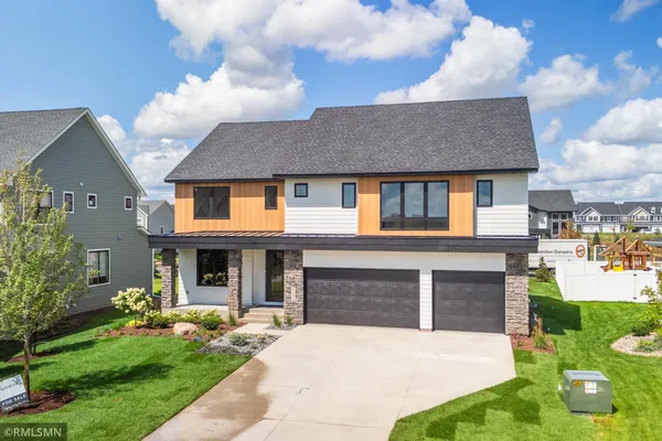 $909,000 | 5058 Airlake Draw, Woodbury, MN 55129