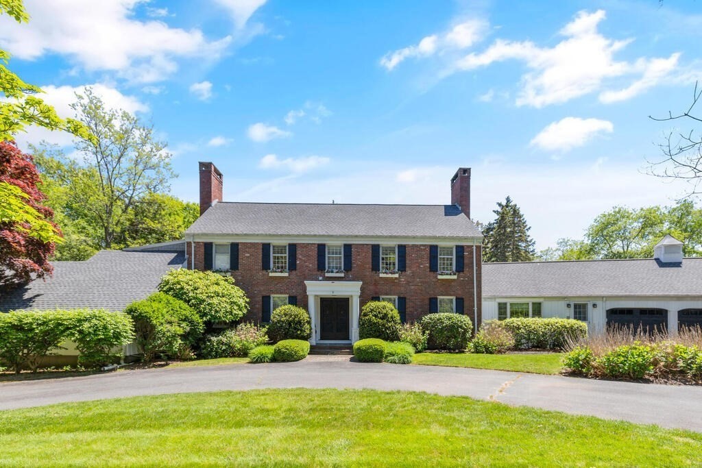 17 Burnham Road Wenham, MA 01984 - Photo 1 of 42 Gallery Image 1