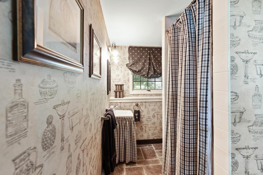 17 Burnham Road Wenham, MA 01984 - Photo 24 of 42 Gallery Image 24