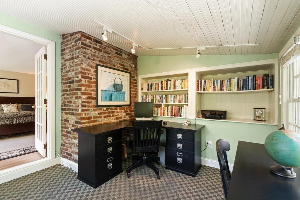 17 Burnham Road Wenham, MA 01984 - Photo 33 of 42 Gallery Image 33