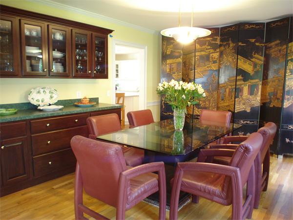 51 Bogle Street Weston, MA 02493 - Photo 11 of 28 Gallery Image 11