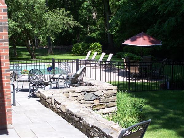 51 Bogle Street Weston, MA 02493 - Photo 26 of 28 Gallery Image 26