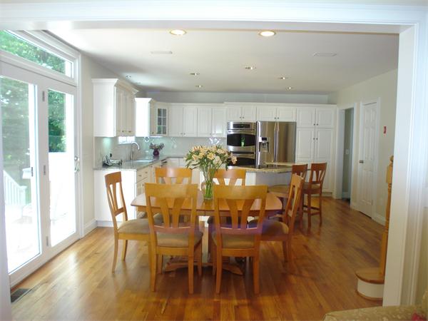 51 Bogle Street Weston, MA 02493 - Photo 7 of 28 Gallery Image 7