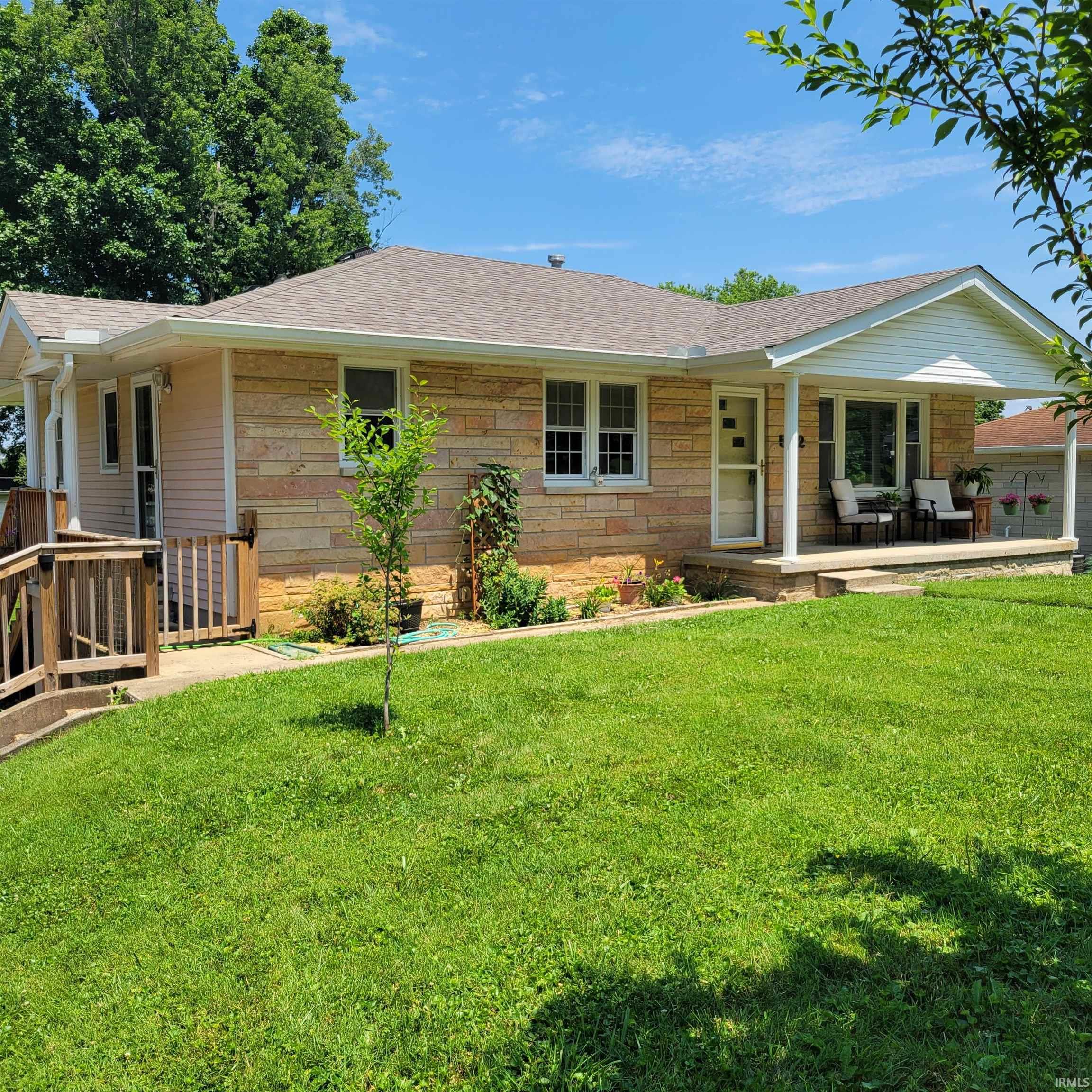 552 West Green Road Bloomington, IN 47403 - Photo 2 of 23 Gallery Image 2