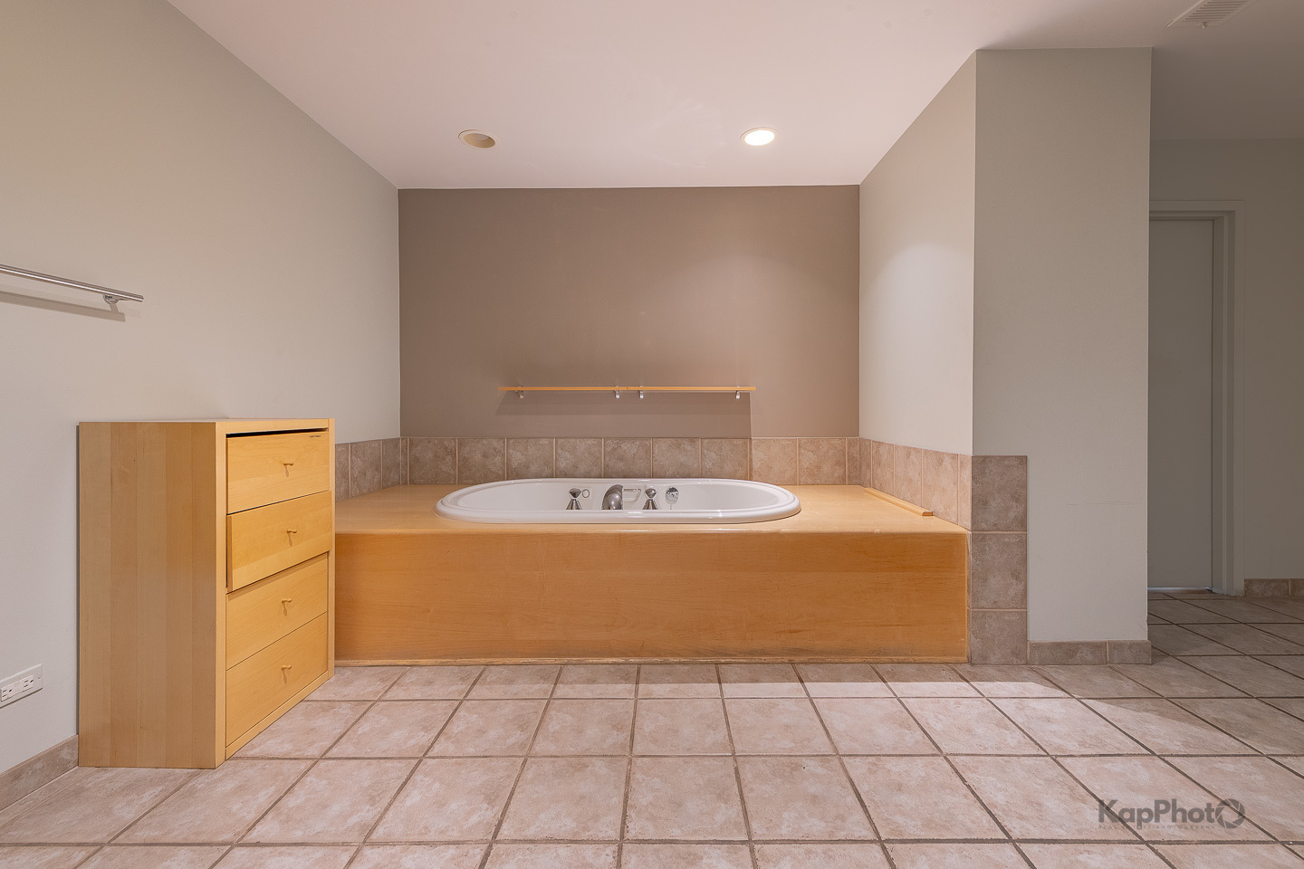 913 West Van Buren Street, Unit 1A Chicago, IL 60607 - Photo 26 of 45 a view of bathroom