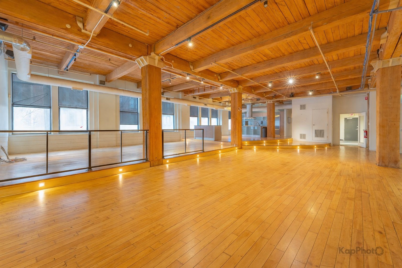 913 West Van Buren Street, Unit 1A Chicago, IL 60607 - Photo 4 of 45 a view of a indoor swimming pool