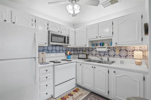 $123,500 | 11923 Boynton Lane, Unit B, New Port Richey, FL 34654