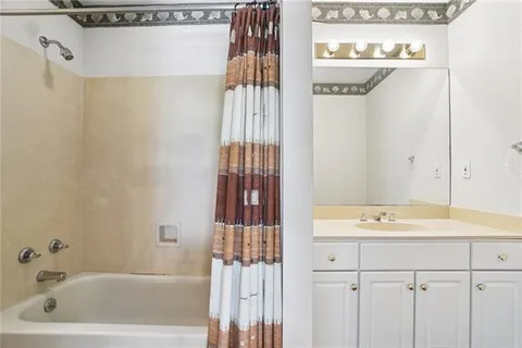 $610,000 | 7 Althea Lane, Metairie, LA 70005