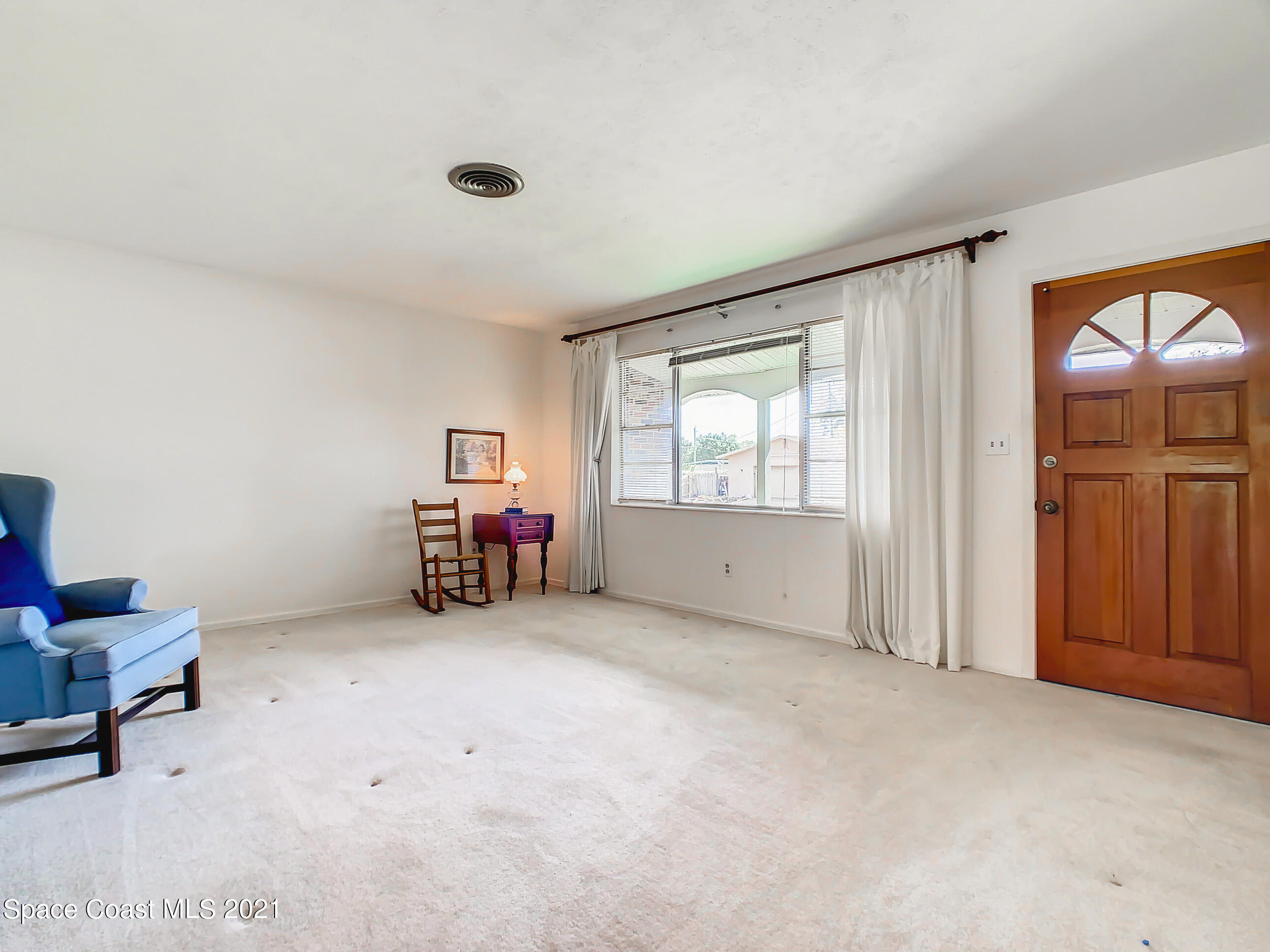 940 Forest Road Titusville, FL 32780 - Photo 7 of 33 940 Forest Road-13
