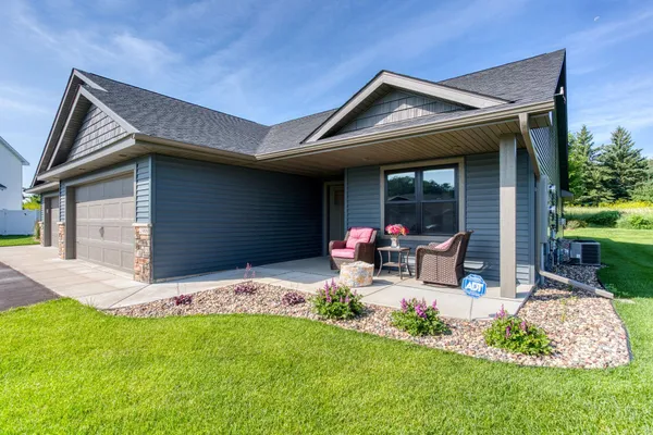 $415,000 | 2909 Elgin Ct River Falls, River Falls, WI 54022