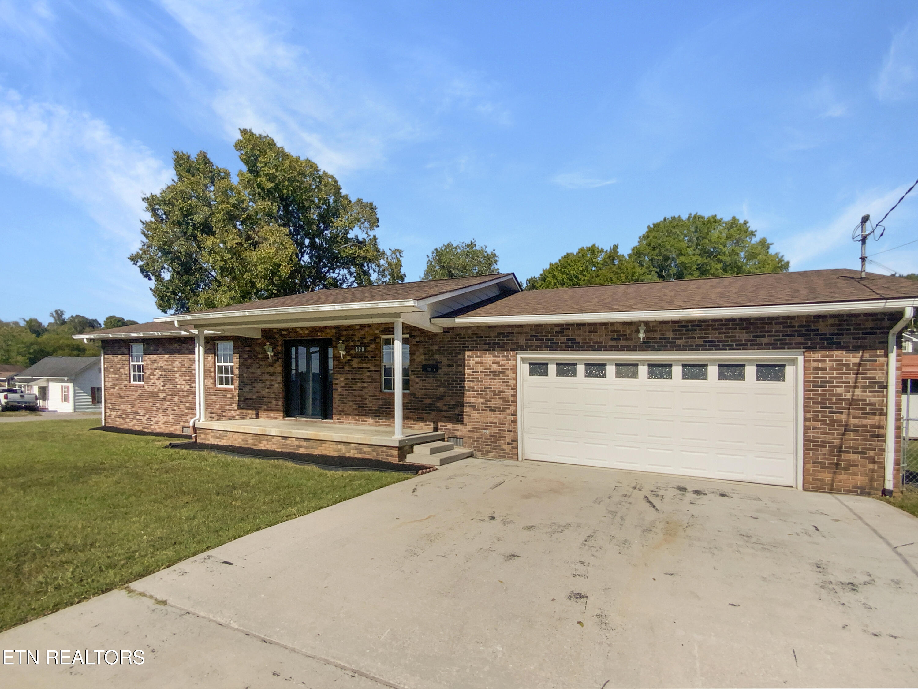 620 Medaris Street Clinton, TN 37716 - Photo 1 of 16 listing_0