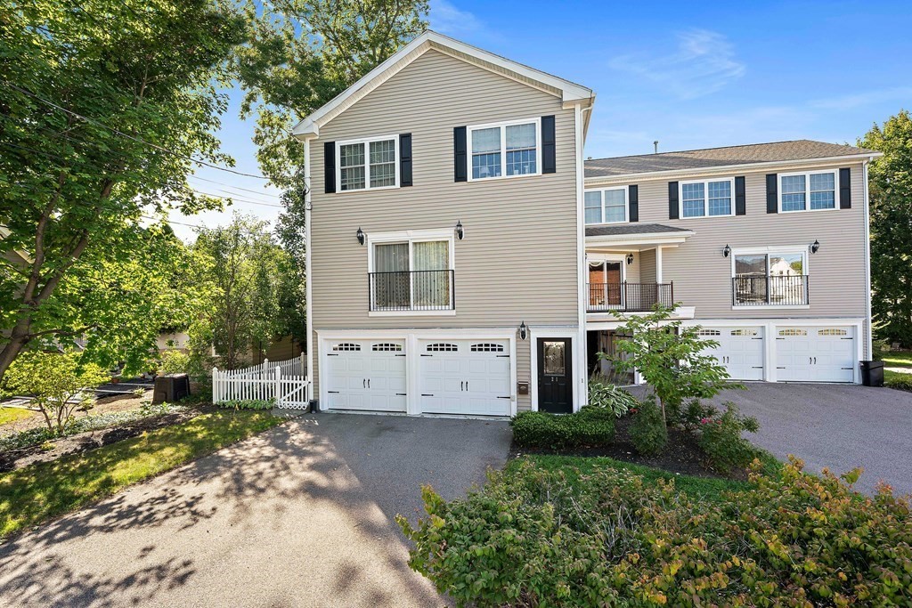 21 Ryden Street, Unit 1 Quincy, MA 02169 - Photo 1 of 20 Gallery Image 1