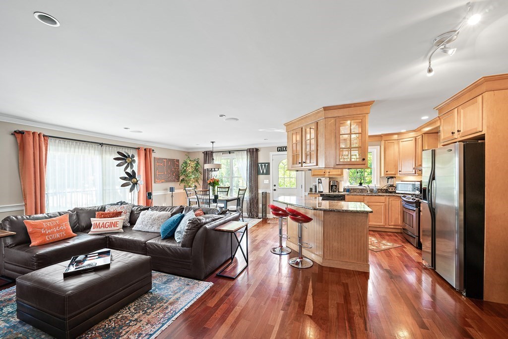 21 Ryden Street, Unit 1 Quincy, MA 02169 - Photo 2 of 20 Gallery Image 2