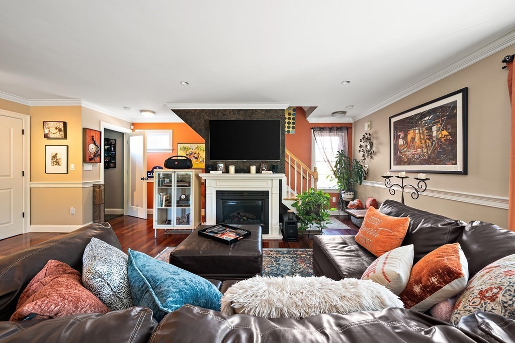 21 Ryden Street, Unit 1 Quincy, MA 02169 - Photo 8 of 20 Gallery Image 8