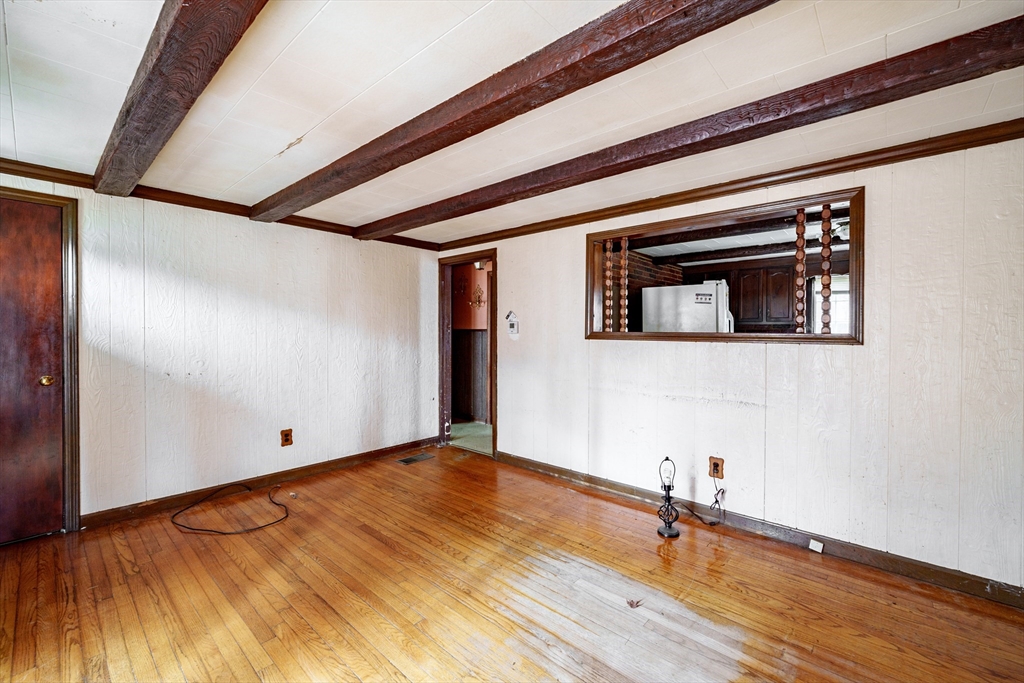 183 Rolf Avenue Chicopee, MA 01020 - Photo 5 of 17 Gallery Image 5
