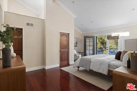 $1,399,000 | 4927 Alatar Drive, Woodland Hills, CA 91364