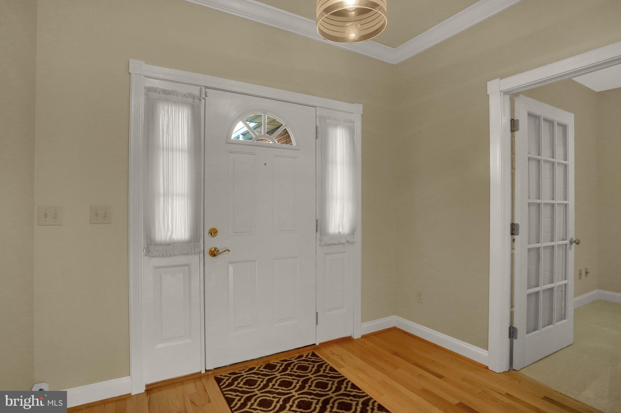 201 West Springville Road Boiling Springs, PA 17007 - Photo 11 of 42 Hallway-entry