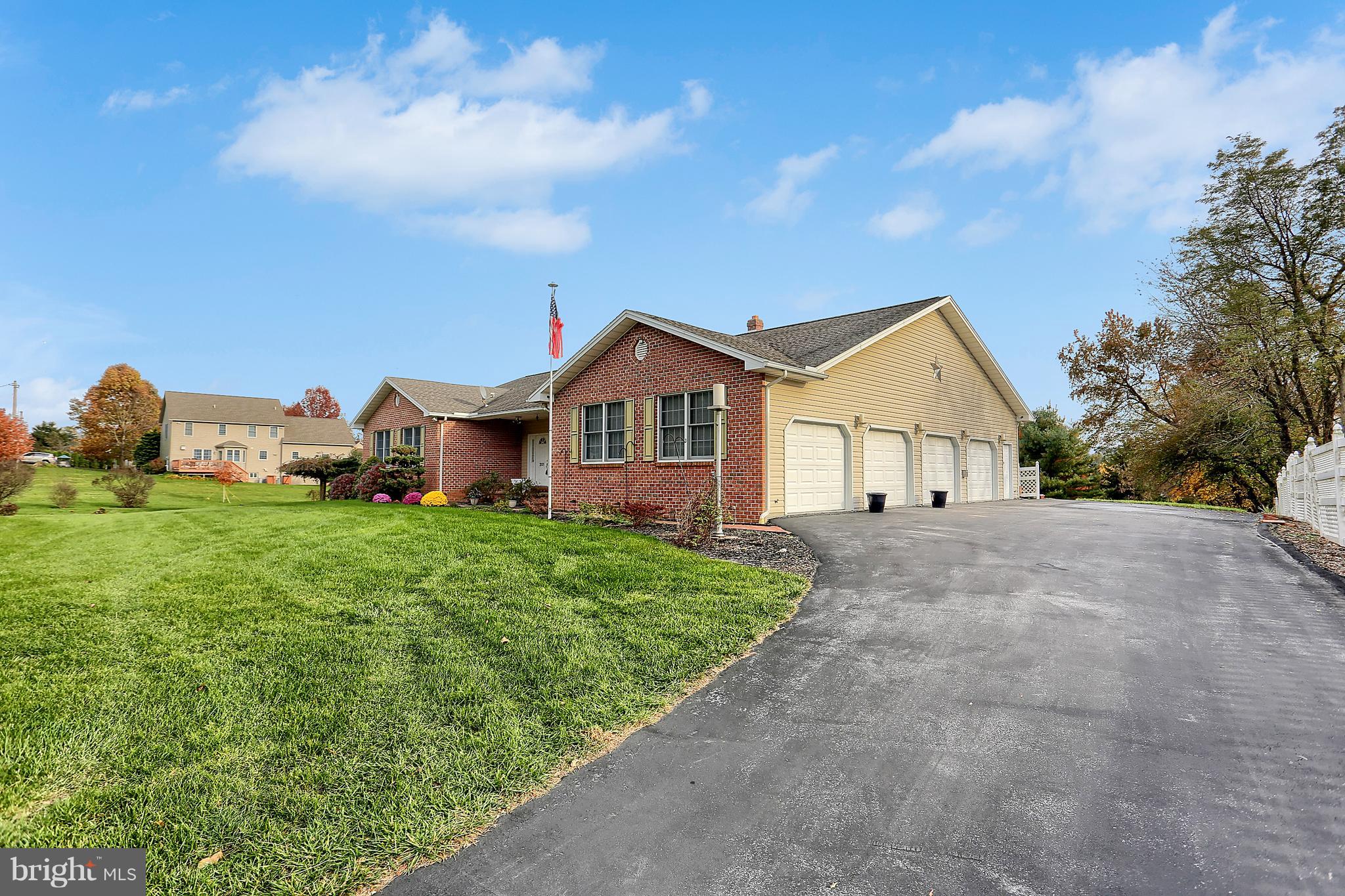 201 West Springville Road Boiling Springs, PA 17007 - Photo 3 of 42 Gallery Image 3