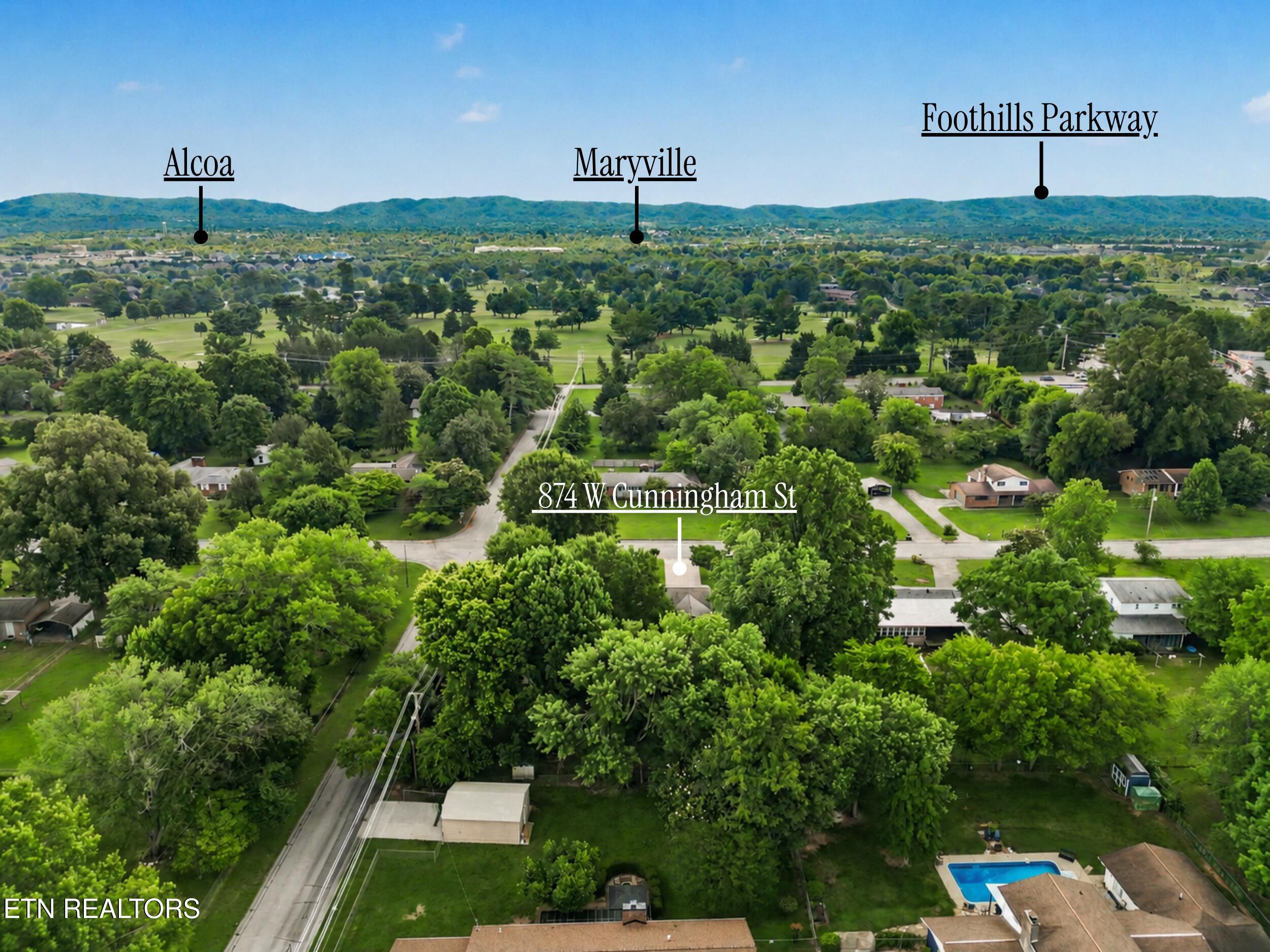 874 West Cunningham Street Alcoa, TN 37701 - Photo 7 of 58 4