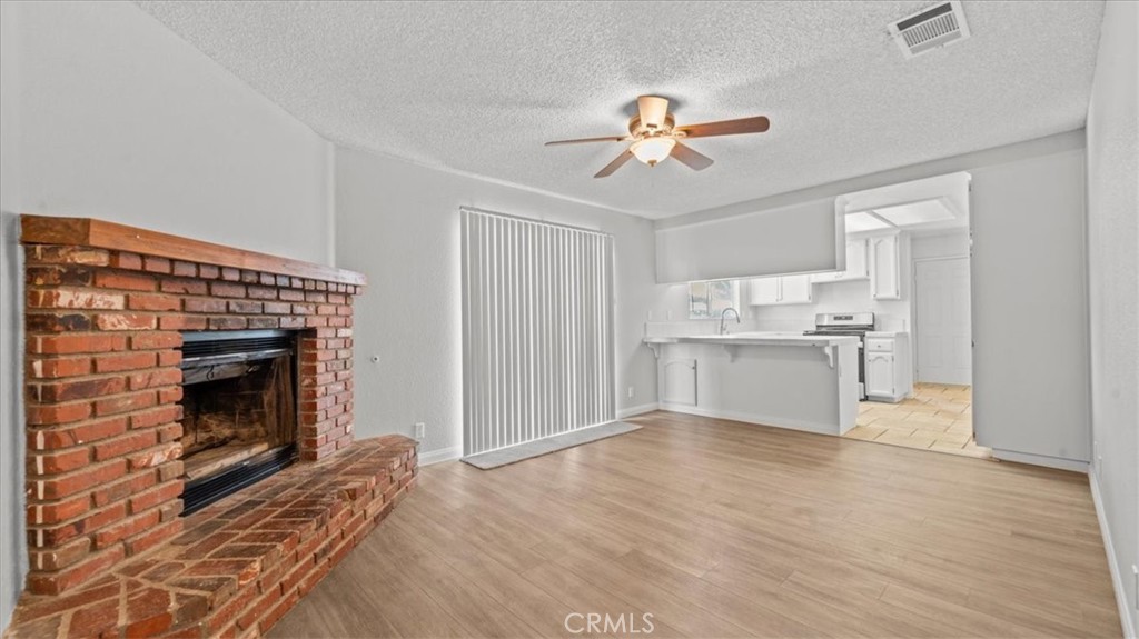 13225 Topock Road Apple Valley, CA 92308 - Photo 4 of 43 Gallery Image 4