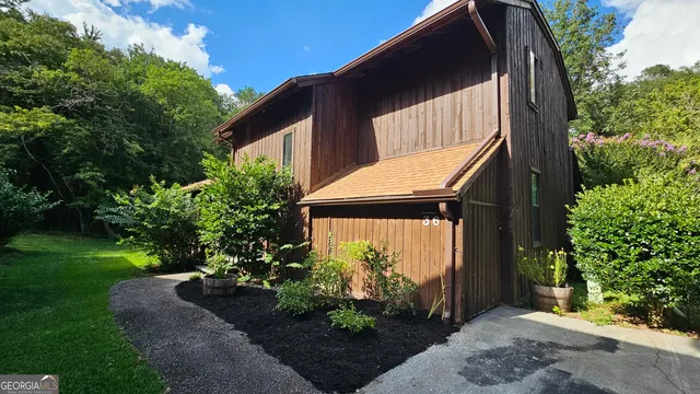 $400,000 | 36 Fairway Lane, Peachtree City, GA 30269