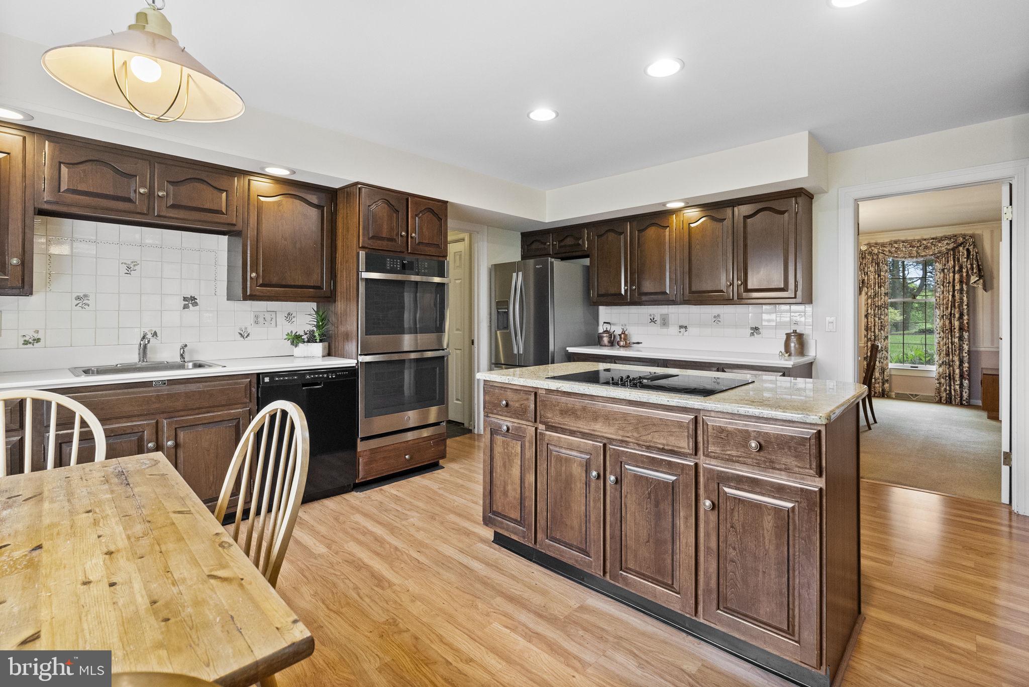 1073 Country Club Road West Chester, PA 19382 - Photo 18 of 79 Kitchen