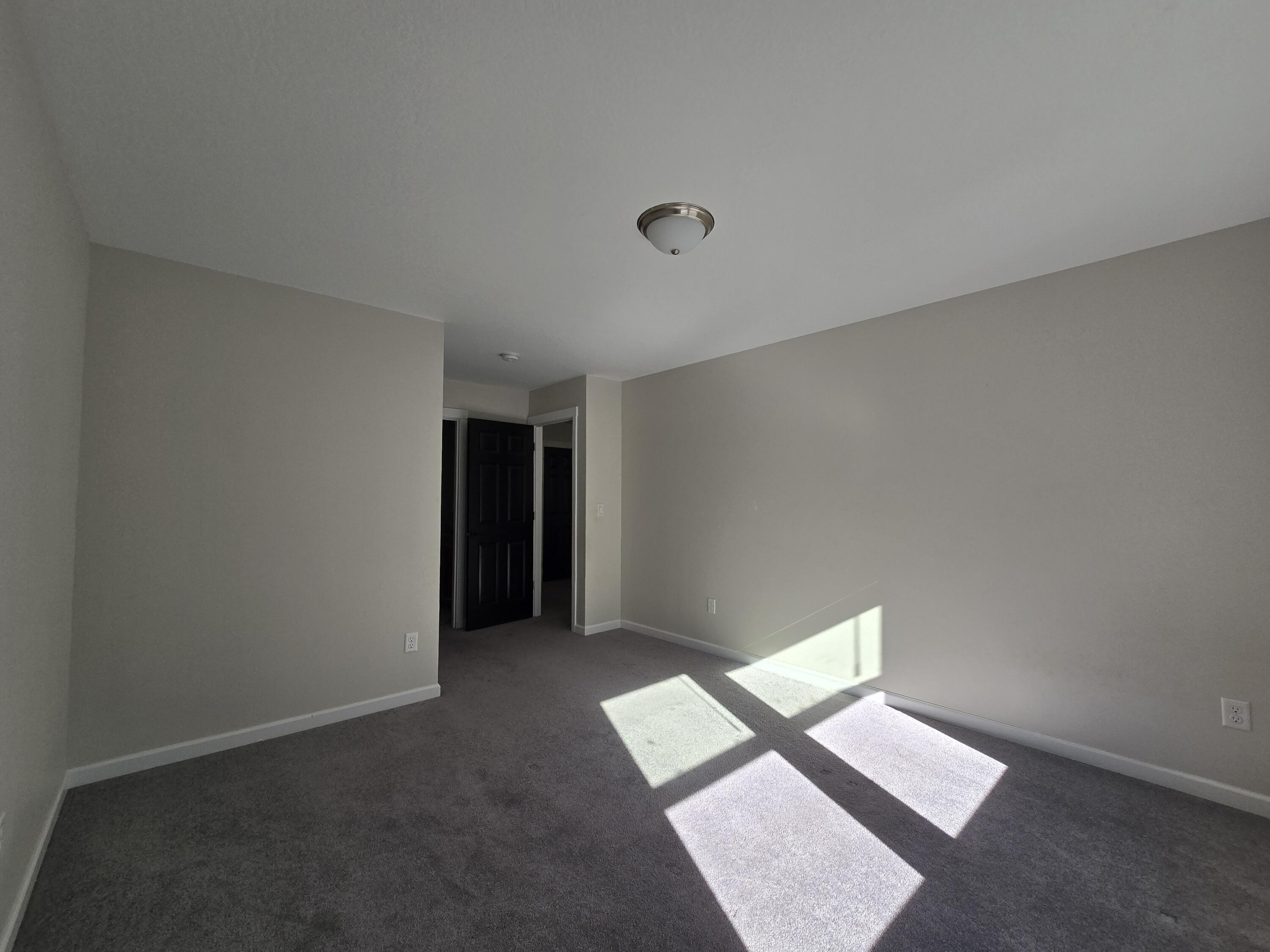 588 Upper Applegate Road Jacksonville, OR 97530 - Photo 45 of 53 Upstairs bedroom 3