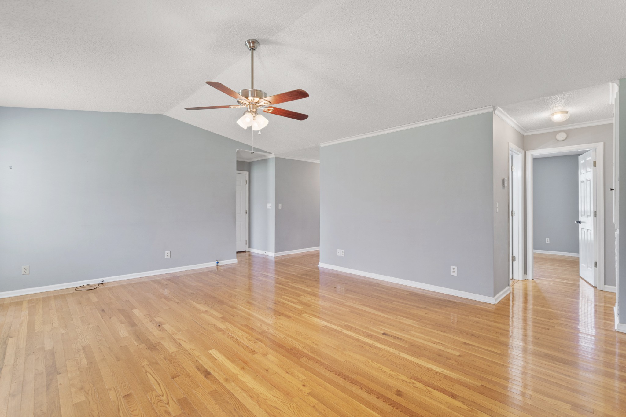 16 Town Road Fayetteville, TN 37334 - Photo 4 of 19 a view of an empty room with wooden floor