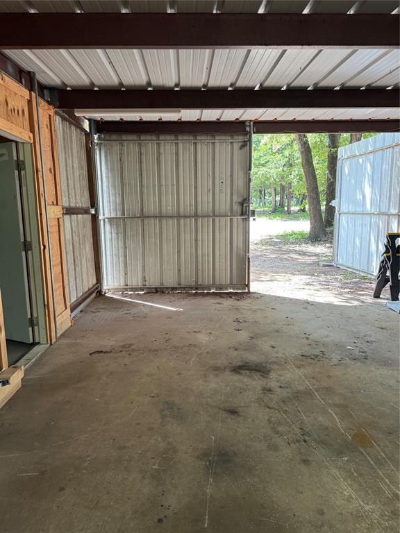 1395 Blackjack Road Valley View, TX 76272 - Photo 16 of 23 Garage