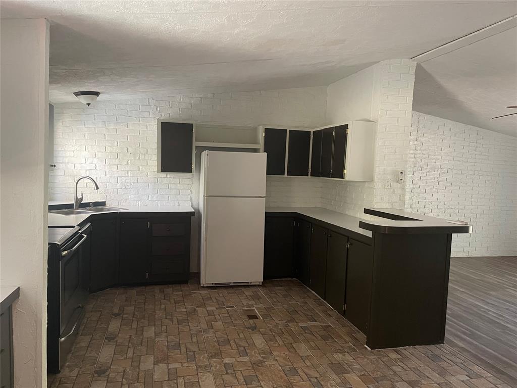 1395 Blackjack Road Valley View, TX 76272 - Photo 2 of 23 Kitchen