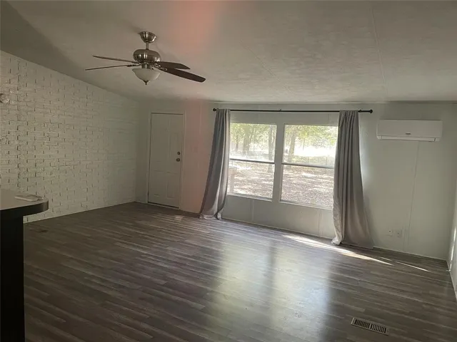 $1,750 | 1395 Blackjack Road, Valley View, TX 76272