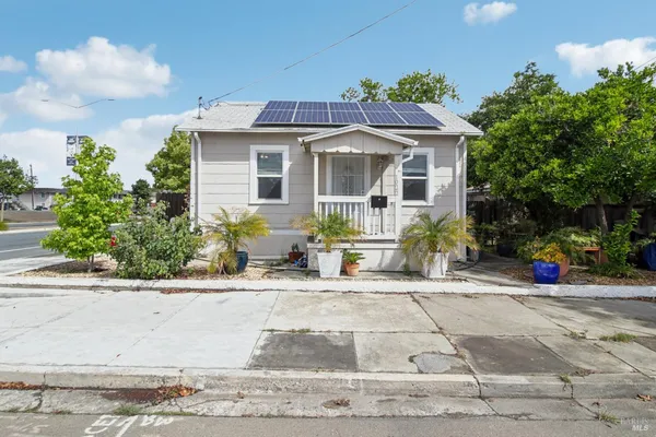 $299,988 | 1022 West 6th Street, Antioch, CA 94509