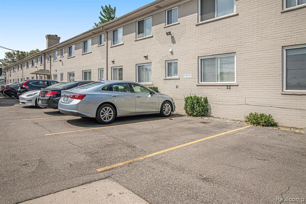 475 South Adams Road, Unit 7 Birmingham, MI 48009 - Photo 24 of 25