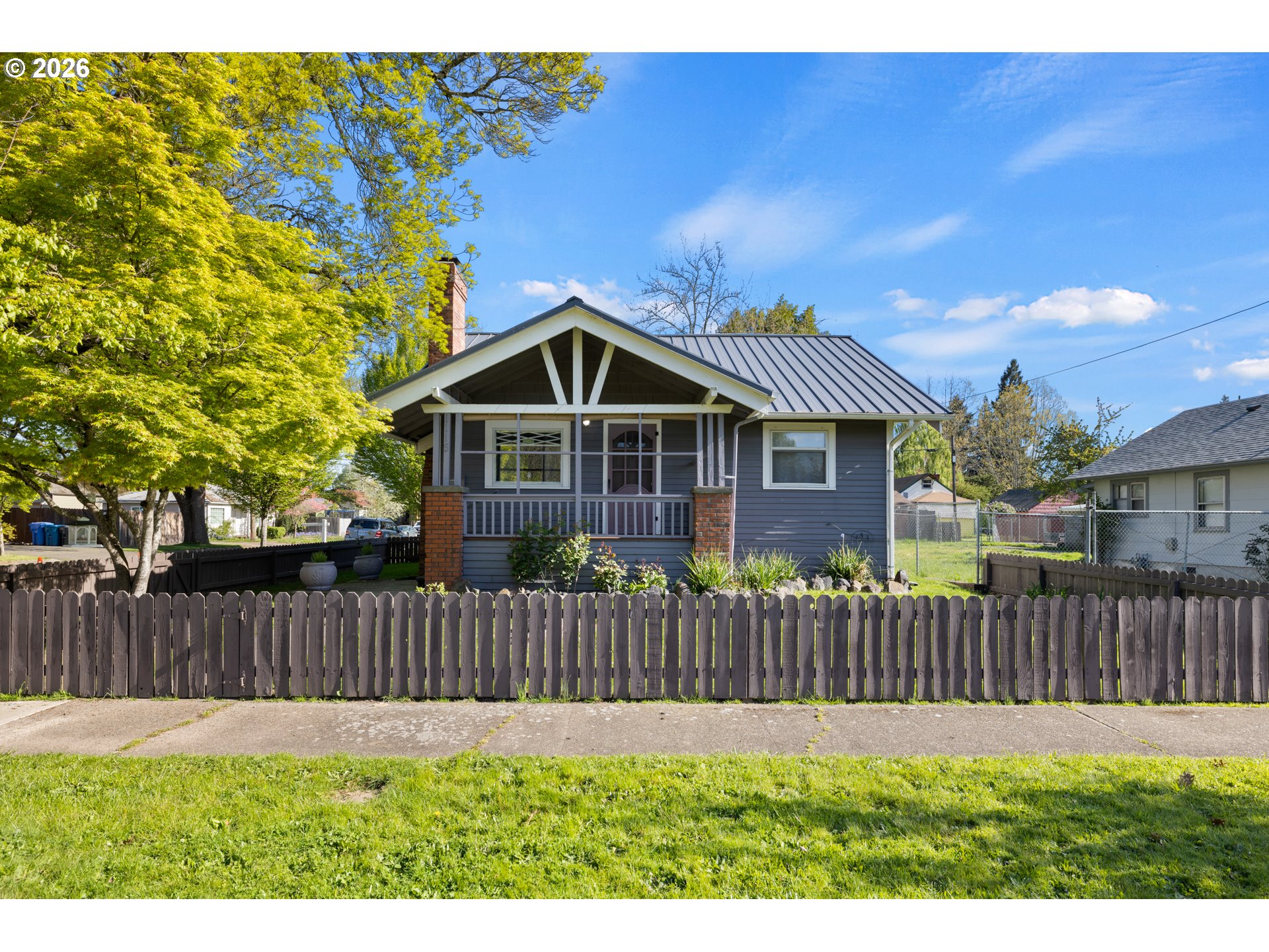 1115 Shipping Street Northeast Salem, OR 97301 - Photo 2 of 24 a front view of a house with a garden