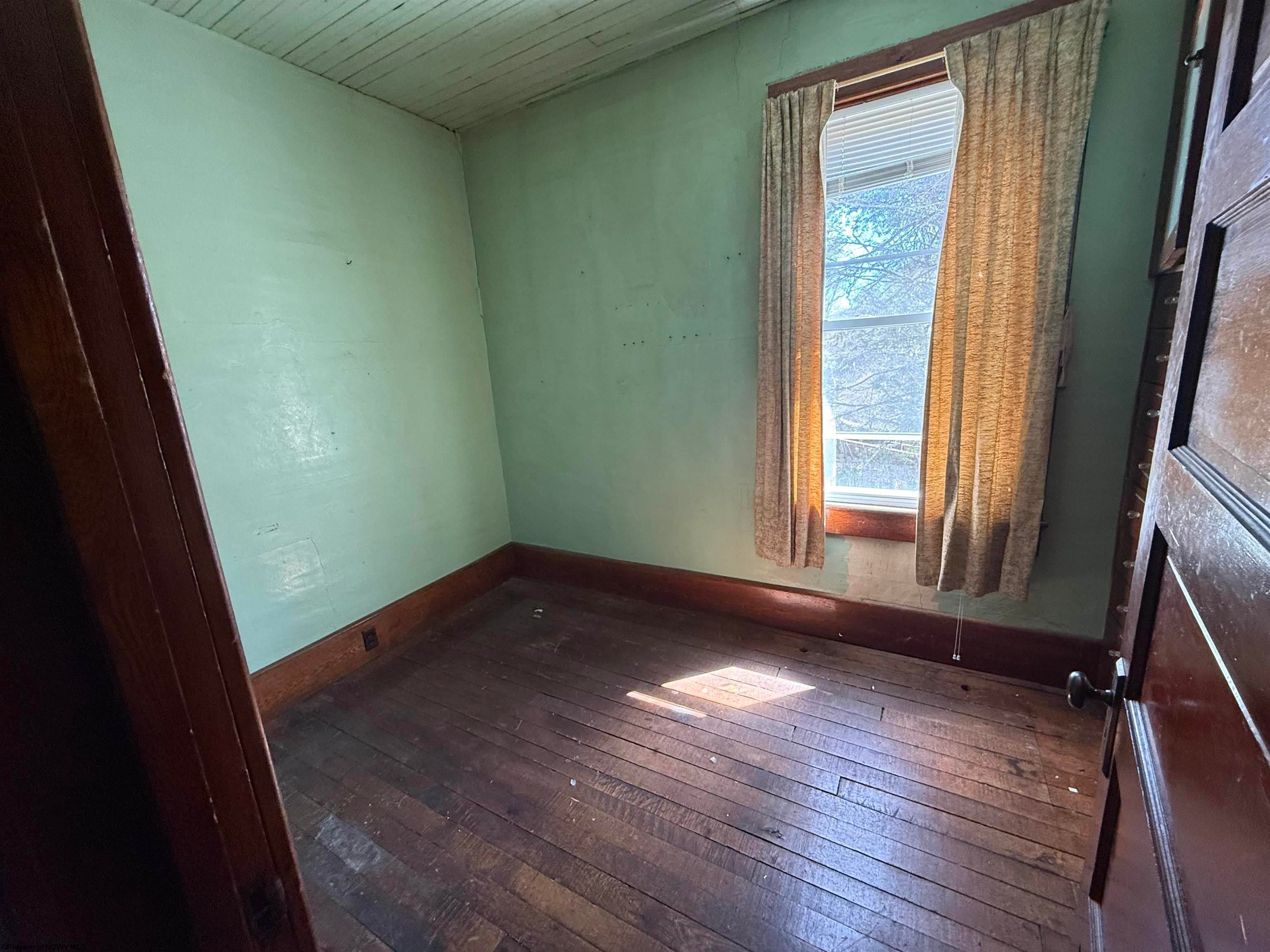 109 Old Route 28 Road Arbovale, WV 24915 - Photo 18 of 37 Gallery Image 18