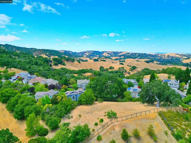 $2,388,888 | 1239 Sunrise Ridge Drive, Lafayette, CA 94549