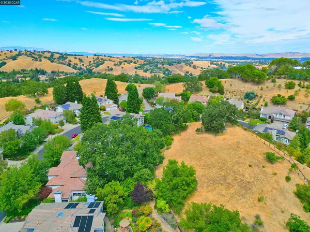 $2,388,888 | 1239 Sunrise Ridge Drive, Lafayette, CA 94549