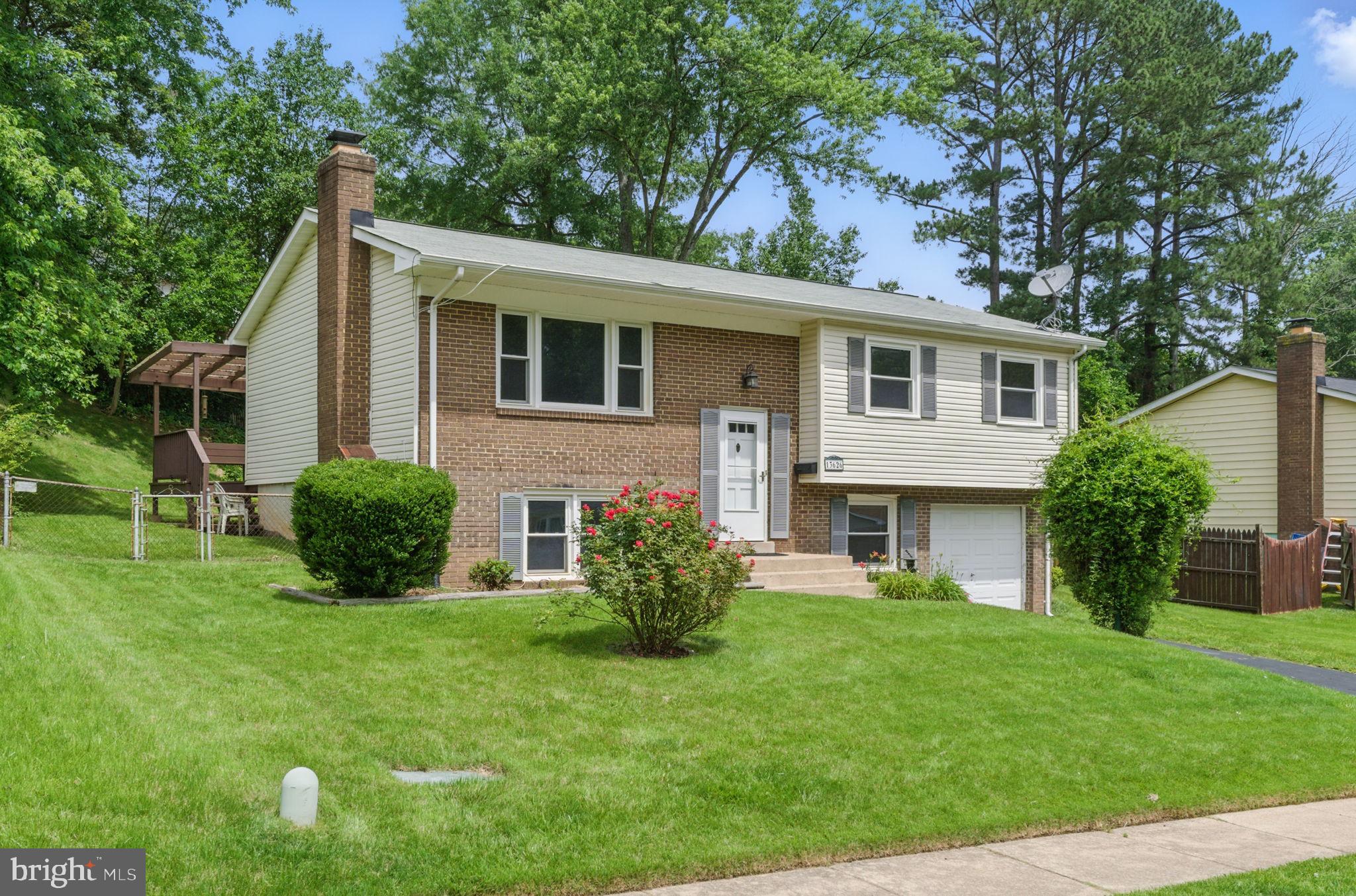 13626 Kingsman Road Woodbridge, VA 22193 - Photo 2 of 39 Gallery Image 2