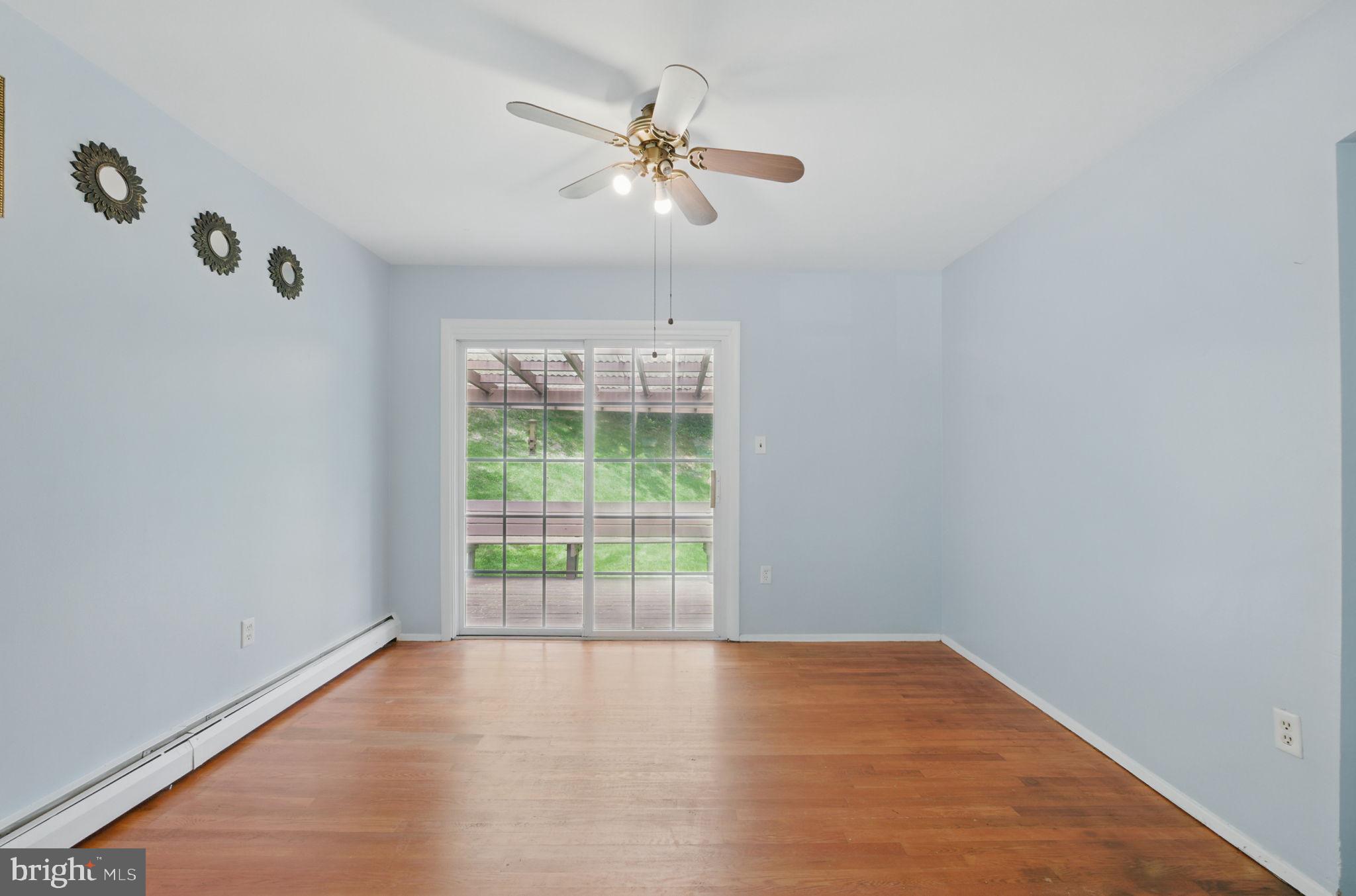 13626 Kingsman Road Woodbridge, VA 22193 - Photo 9 of 39 Gallery Image 9