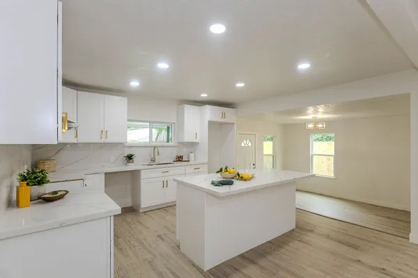 $290,000 | 7912 Ford Street, Houston, TX 77012