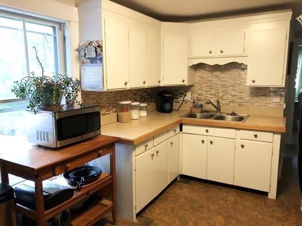 54 Stuart Street Gardner, MA 01440 - Photo 5 of 29 Gallery Image 5