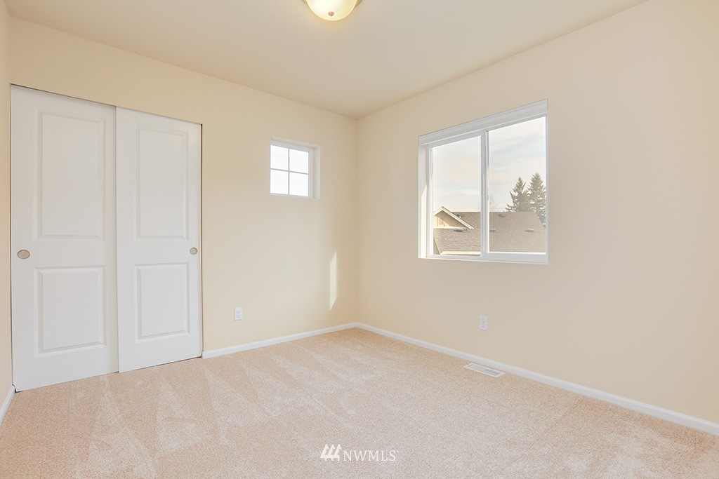 3432 164th Place Southeast Bothell, WA 98012 - Photo 11 of 22 Gallery Image 11