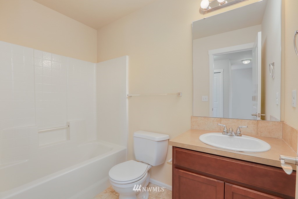 3432 164th Place Southeast Bothell, WA 98012 - Photo 13 of 22 Gallery Image 13