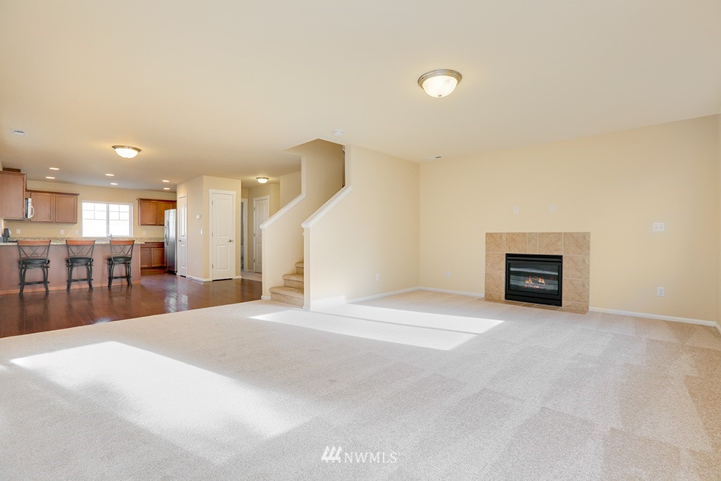 3432 164th Place Southeast Bothell, WA 98012 - Photo 4 of 22 Gallery Image 4