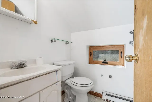 $439,000 | 42 Old Schuylerville Road, Easton, NY 12834